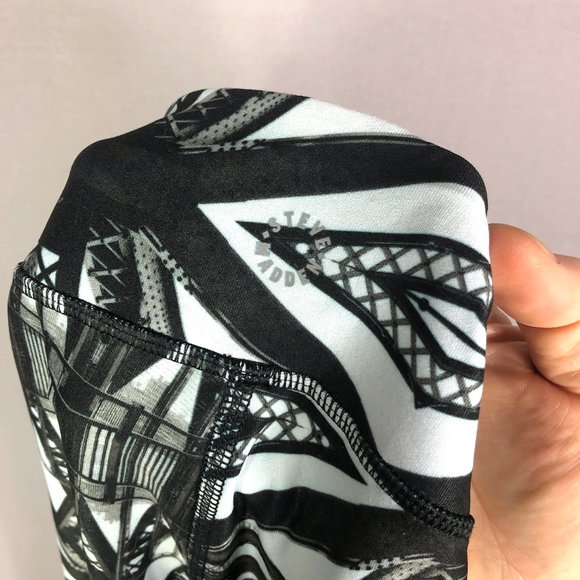 Steve Madden Black Bridge Capri Active Leggins Size XS - Picture 7 of 10